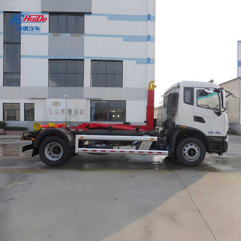 CHD5180ZXXDFE6-Hook-Lift-Garbage-Truck3