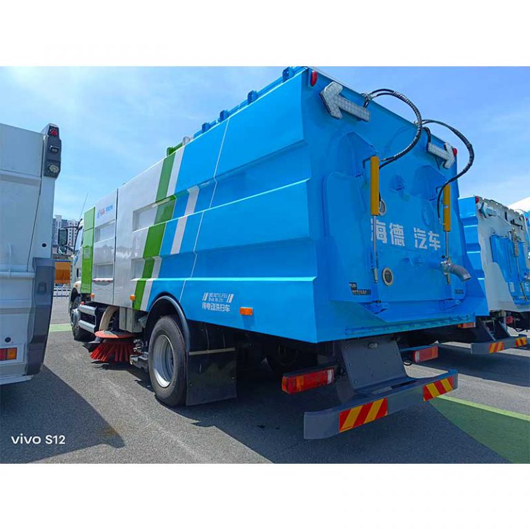 CHD5181TXS-Full-Electric-Washing-and-Sweeping-Truck-10