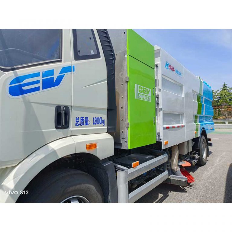 CHD5181TXS-Full-Electric-Washing-and-Sweeping-Truck-11