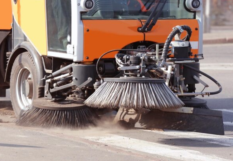 Automated Side-Loading System Enables Efficient Single-Operator Collection